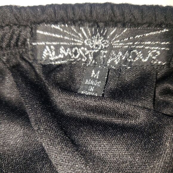 Almost Famous Black Sequin Strapless Top Junior Womens Size M Partywear Straplss - Picture 3 of 5